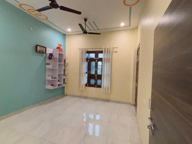 2 BHK Apartment in Ram Nagar for rent Ayodhya. The reference number is 20598717