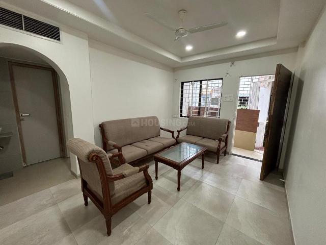 2 BHK Apartment in Ramdaspeth for rent Nagpur. The reference number is 21124908