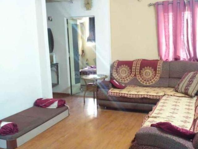 2 BHK Apartment in Ramdev Nagar for rent Ahmedabad. The reference number is 19456639