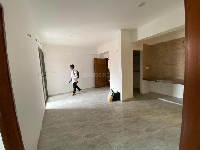 2 BHK Apartment in Ranip for rent Ahmedabad. The reference number is 21020632