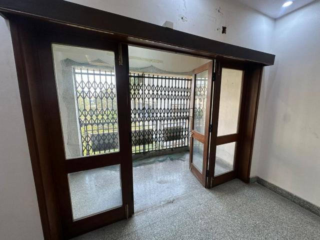 2 BHK Apartment in Richmond Town for rent Bengaluru. The reference number is 21067887