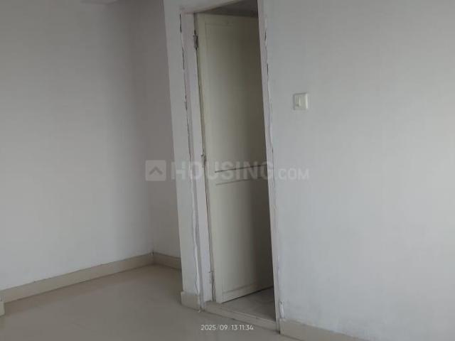 2 BHK Apartment in Rishra for rent Hooghly. The reference number is 19029135