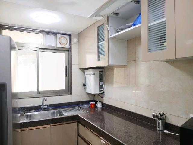 2 BHK Apartment in Worli for rent Mumbai. The reference number is 17487096