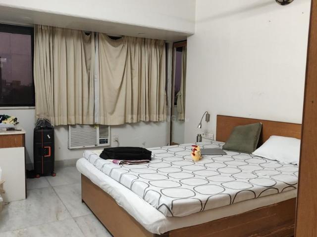 2 BHK Apartment in Worli for rent Mumbai. The reference number is 18526002