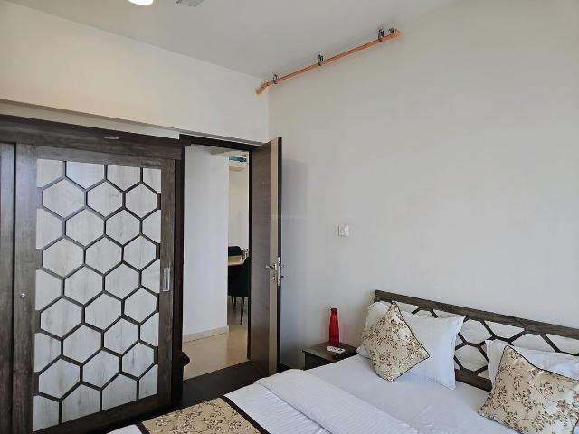 2 BHK Apartment in Worli for rent Mumbai. The reference number is 19025250