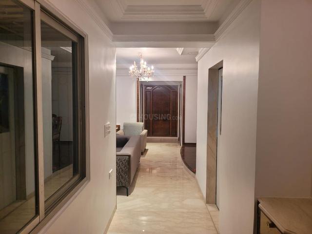 2 BHK Apartment in Worli for rent Mumbai. The reference number is 20460595