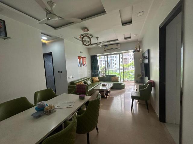 2 BHK Apartment in Worli for resale Mumbai. The reference number is 21016614