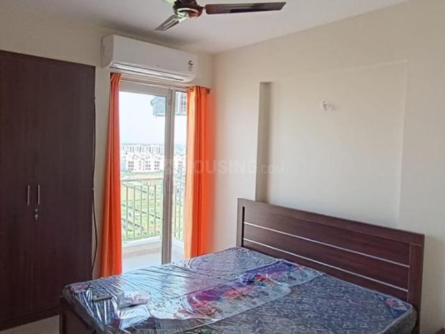 2 BHK Apartment in Wave City for rent Ghaziabad. The reference number is 18693759