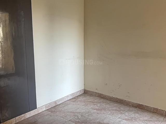 2 BHK Apartment in Wave City for rent Ghaziabad. The reference number is 19945839