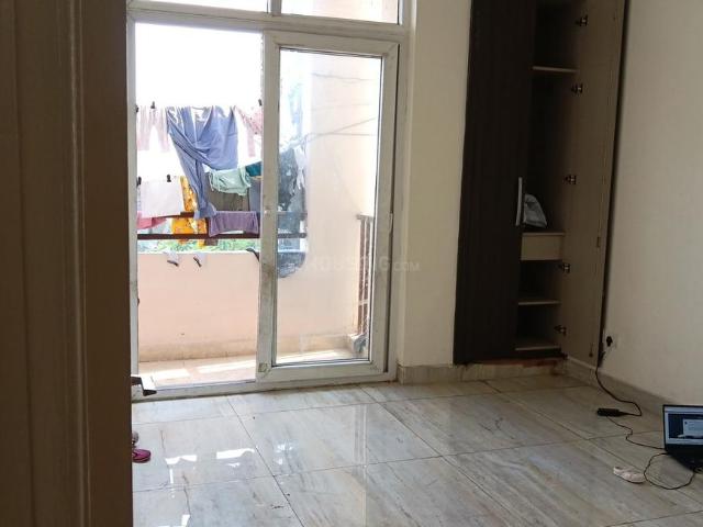 2 BHK Apartment in Wave City for rent Ghaziabad. The reference number is 19994184