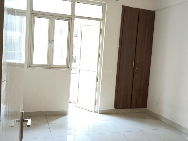 2 BHK Apartment in Wave City for rent Ghaziabad. The reference number is 20196494