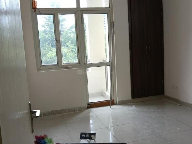 2 BHK Apartment in Wave City for rent Ghaziabad. The reference number is 20196554