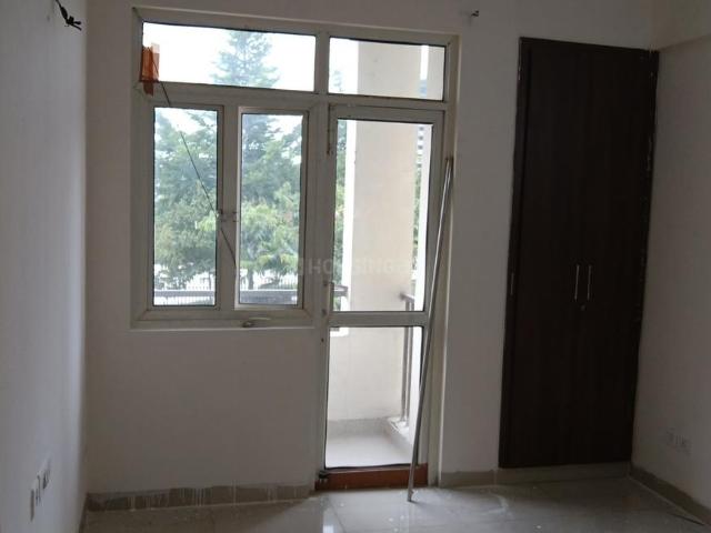 2 BHK Apartment in Wave City for rent Ghaziabad. The reference number is 20196518