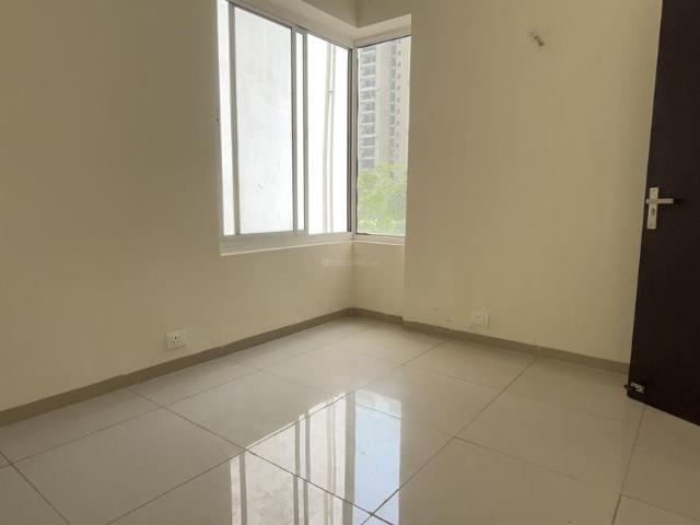 2 BHK Apartment in Wave City for rent Ghaziabad. The reference number is 20475116