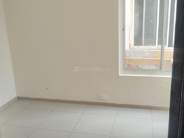 2 BHK Apartment in Wave City for rent Ghaziabad. The reference number is 20574352