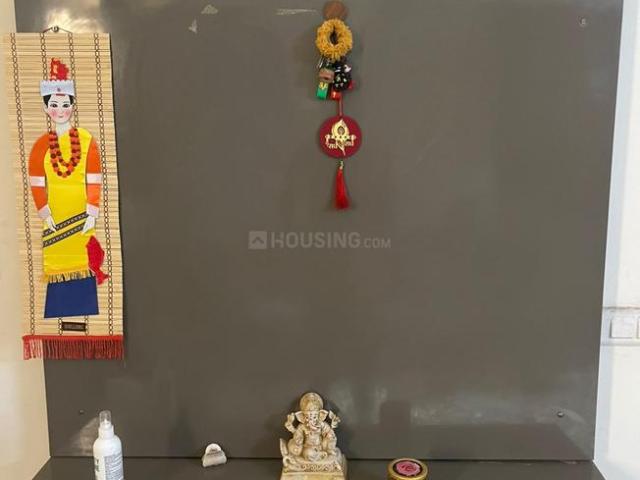 2 BHK Apartment in Wave City for rent Ghaziabad. The reference number is 20597648