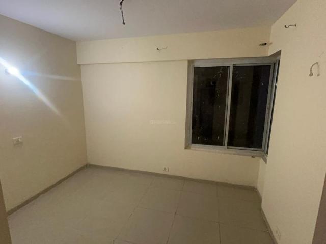 2 BHK Apartment in Wave City for rent Ghaziabad. The reference number is 20662455