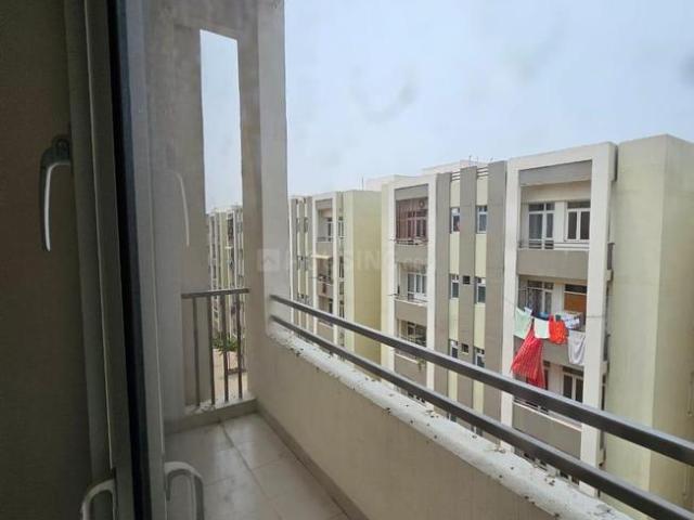 2 BHK Apartment in Wave City for rent Ghaziabad. The reference number is 20700335