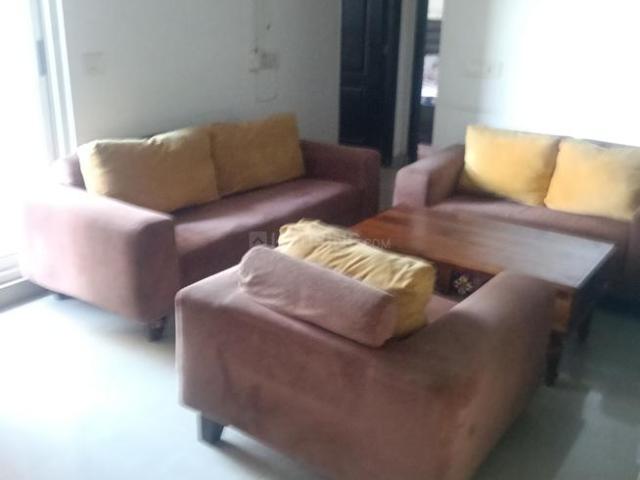 2 BHK Apartment in Wave City for rent Ghaziabad. The reference number is 21106301