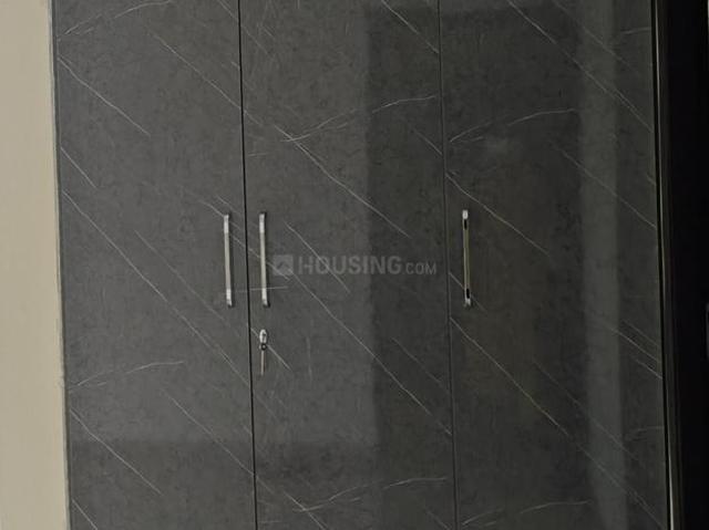 2 BHK Apartment in Wave City for rent Ghaziabad. The reference number is 21107610