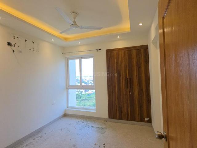 2 BHK Apartment in Wave City for rent Ghaziabad. The reference number is 21122704