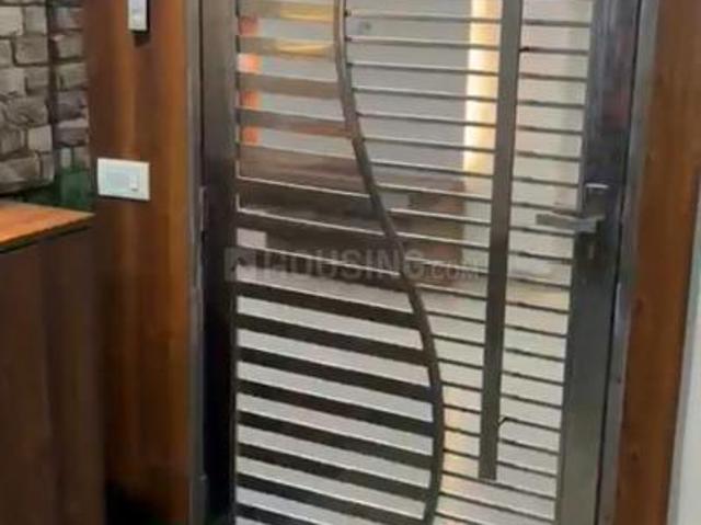 2 BHK Apartment in Wave City for rent Ghaziabad. The reference number is 21364074