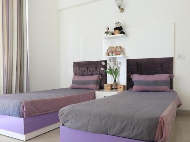 2 BHK Apartment in Wave City for rent Ghaziabad. The reference number is 21330451