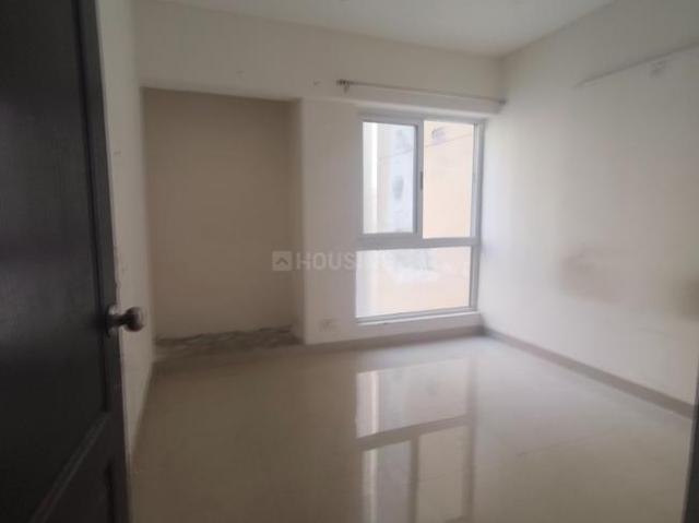 2 BHK Apartment in Wave City for resale Ghaziabad. The reference number is 18847727