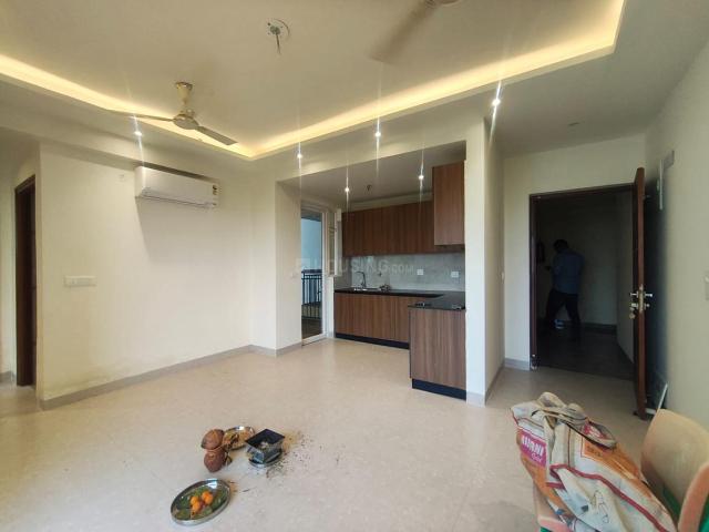 2 BHK Apartment in Wave City for resale Ghaziabad. The reference number is 19582672