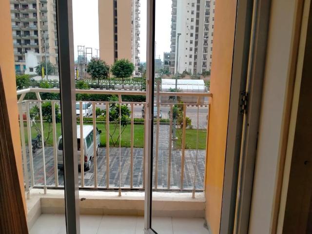2 BHK Apartment in Wave City for resale Ghaziabad. The reference number is 20264344