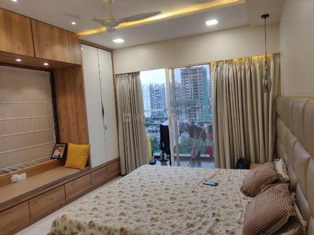 2 BHK Apartment in Wakad for rent Pune. The reference number is 20051750