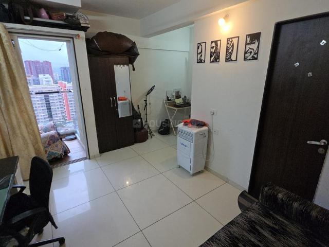 2 BHK Apartment in Wakad for rent Pune. The reference number is 20591465