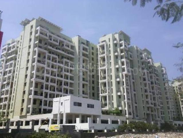 2 BHK Apartment in Wakad for rent Pune. The reference number is 20613008