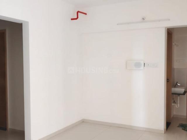 2 BHK Apartment in Wakad for rent Pune. The reference number is 20617691