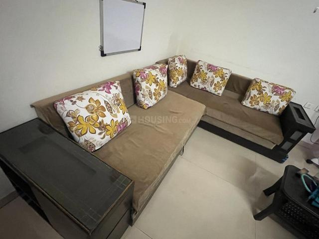 2 BHK Apartment in Wakad for rent Pune. The reference number is 20787421