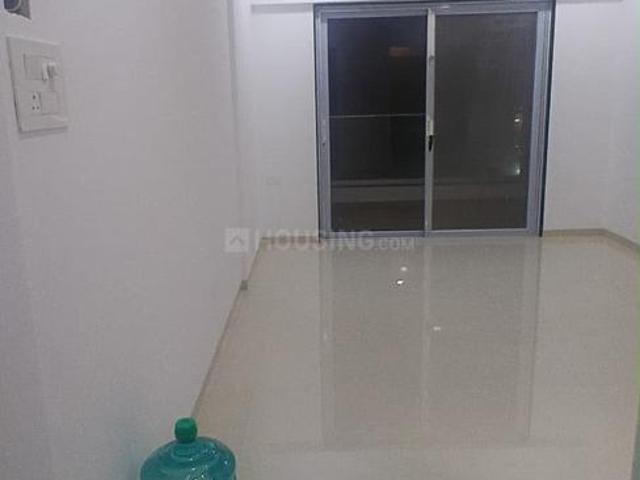 2 BHK Apartment in Wakad for rent Pune. The reference number is 20982253