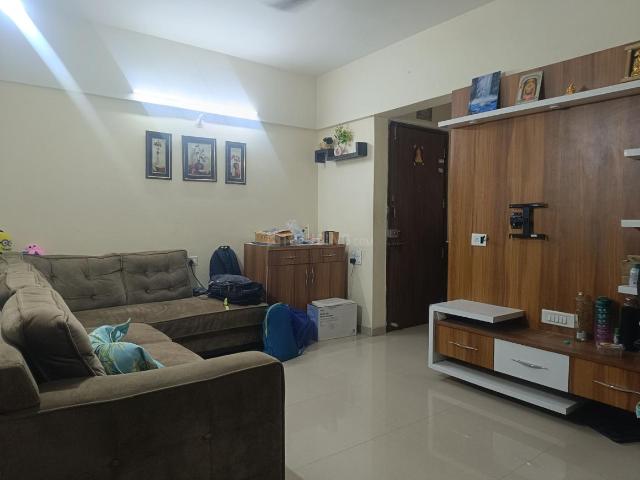 2 BHK Apartment in Wakad for rent Pune. The reference number is 21078403