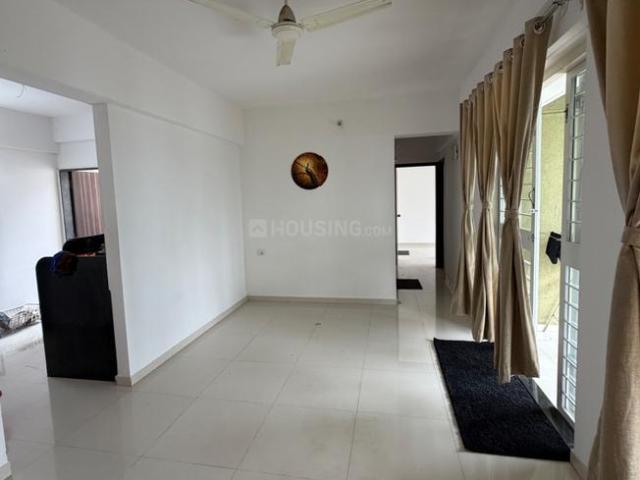 2 BHK Apartment in Wakad for rent Pune. The reference number is 21006303