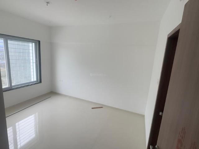 2 BHK Apartment in Wakad for rent Pune. The reference number is 21011649