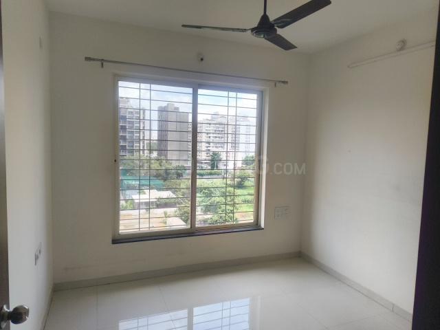 2 BHK Apartment in Wakad for rent Pune. The reference number is 21140311