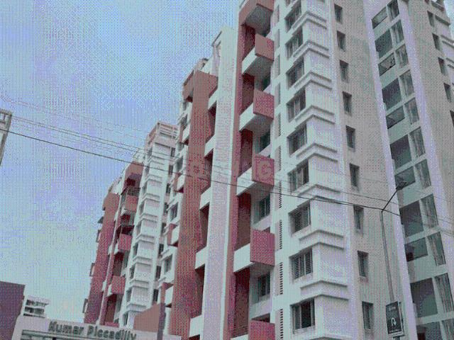 2 BHK Apartment in Wakad for rent Pune. The reference number is 21107091