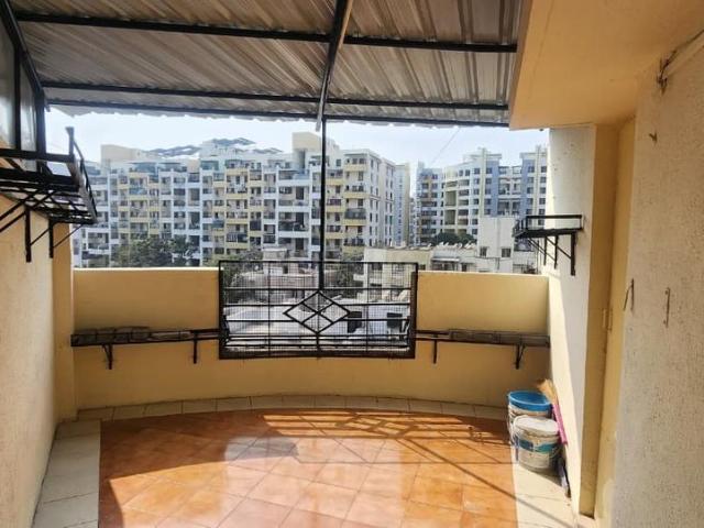 2 BHK Apartment in Wakad for rent Pune. The reference number is 21296166