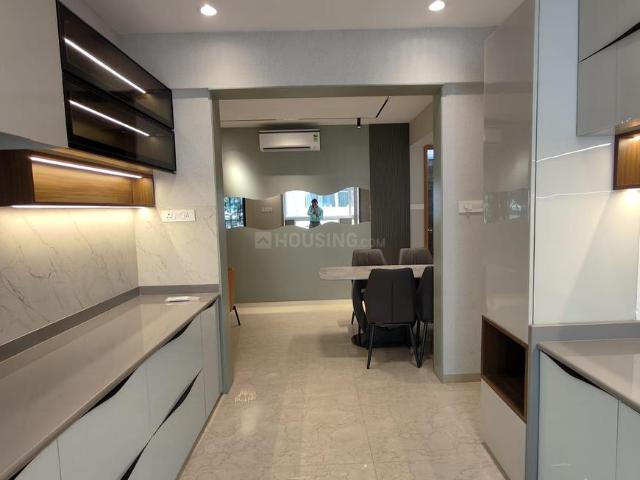 2 BHK Apartment in Wakad for resale Pune. The reference number is 21051125