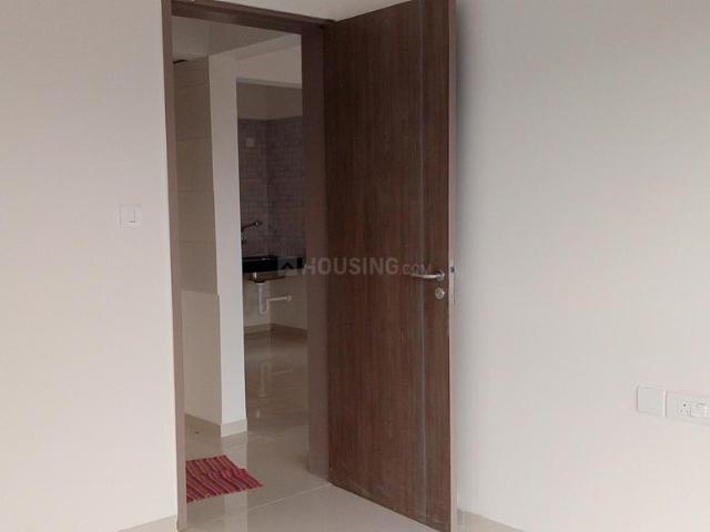 2 BHK Apartment in Wakad for resale Pune. The reference number is 21149165