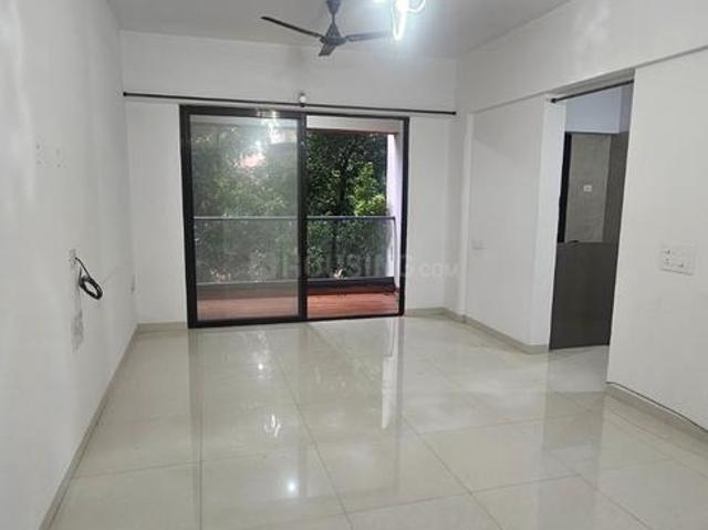 2 BHK Apartment in Warje for rent Pune. The reference number is 20646312
