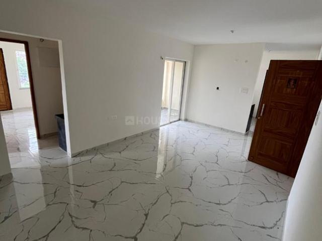 2 BHK Apartment in Warje for rent Pune. The reference number is 21053527
