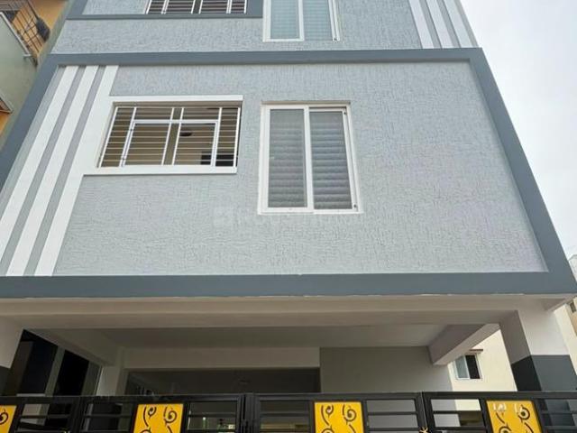 2 BHK Apartment in West Tambaram for resale Chennai. The reference number is 21026999