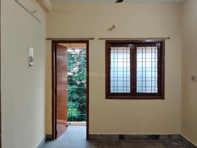 2 BHK Apartment in West Mambalam for resale Chennai. The reference number is 21123820