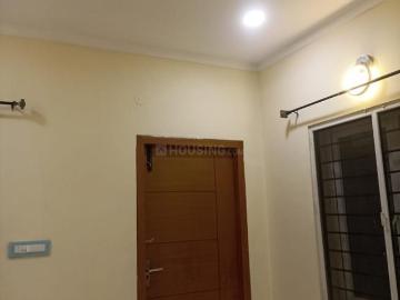 Raja Mannar Street - Balcony, Security