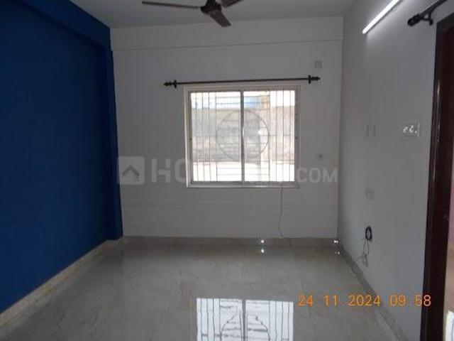 2 BHK Apartment in Tollygunge for rent Kolkata. The reference number is 15899940